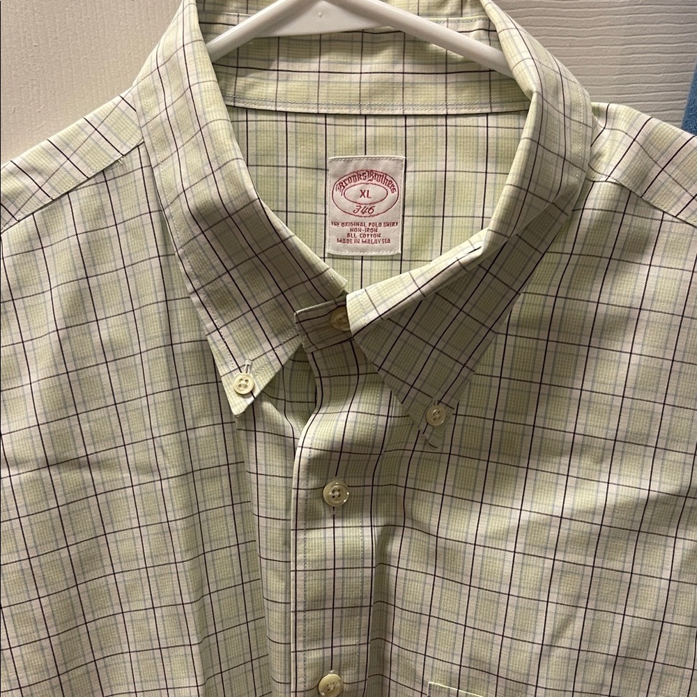 Brooks Brothers Light Green Checkered Long Sleeve Button Down Shirt